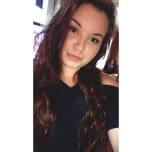 Meet your Posher, Candice